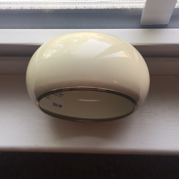 Bangle trimmed in gold fill. - Picture 2 of 4